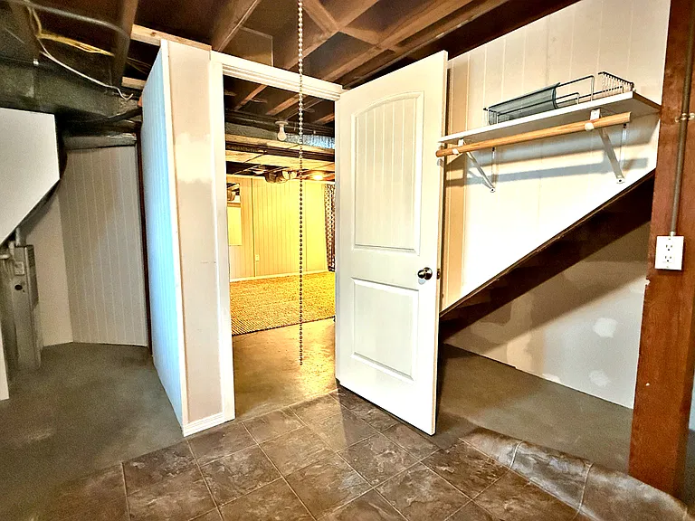 8048 SE Ellis St — Photo 37