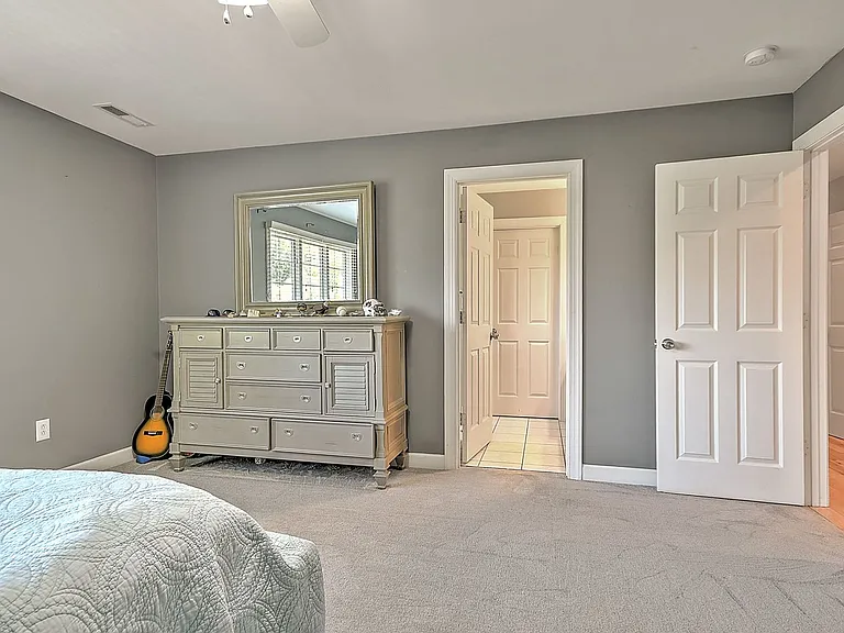 9 Wayland Ct — Photo 30