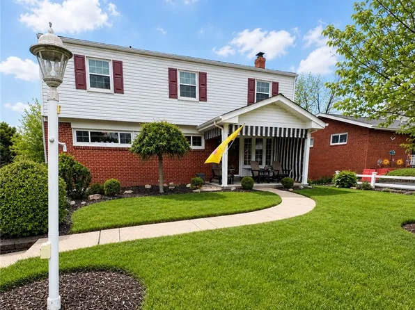 216 Woodridge Dr, Carnegie, PA 15106