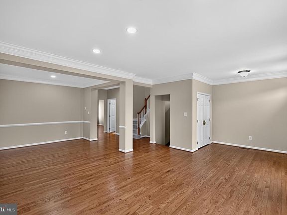 5th image of 25915 Kirkwood Sq