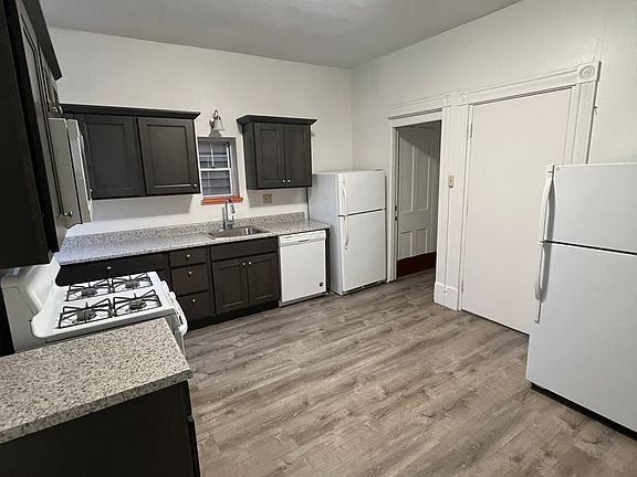 2nd image of 349 Oakland Ave APT 2