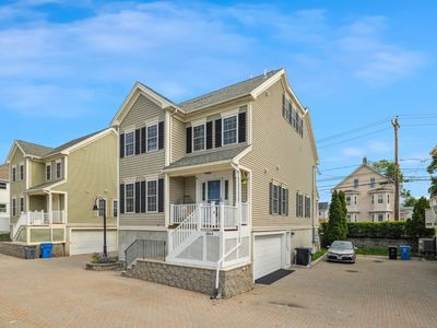 224 Grove St #2, Waltham, MA, 02453