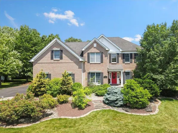 4421 Anthony Dr, Bethlehem, PA 18020