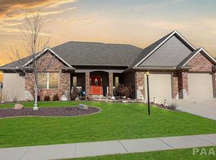 418 Gillman Ave, Washington, IL 61571