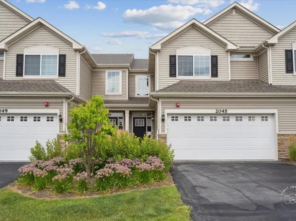 2045 Stuttle Rd, Batavia, IL 60510