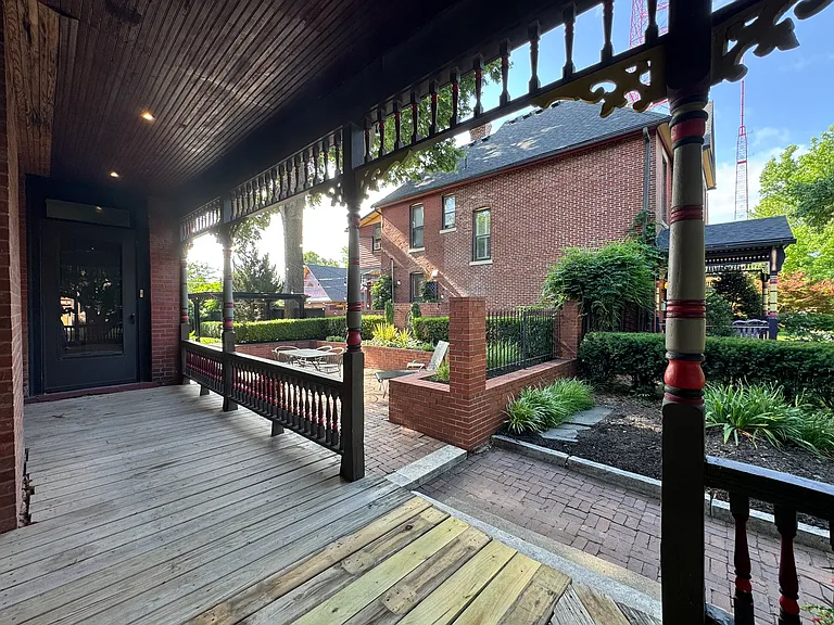 3011 Grand Ave — Photo 3