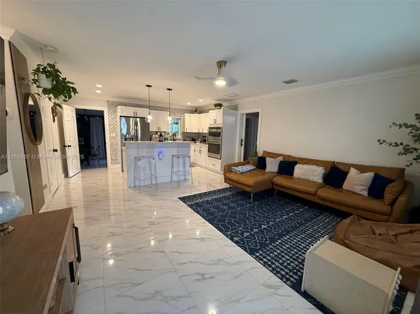 10031 Jamaica Dr, Cutler Bay, FL 33189