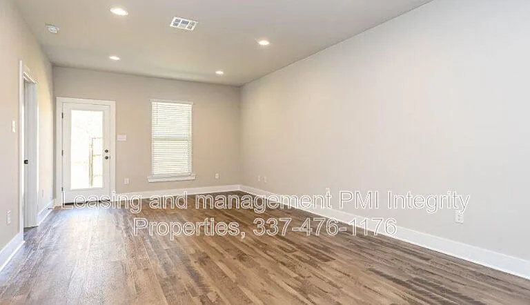 109 Foster Grove Dr — Photo 5