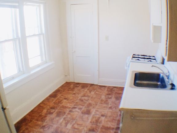 5th image of 1231 Milwaukee Ave APT 2