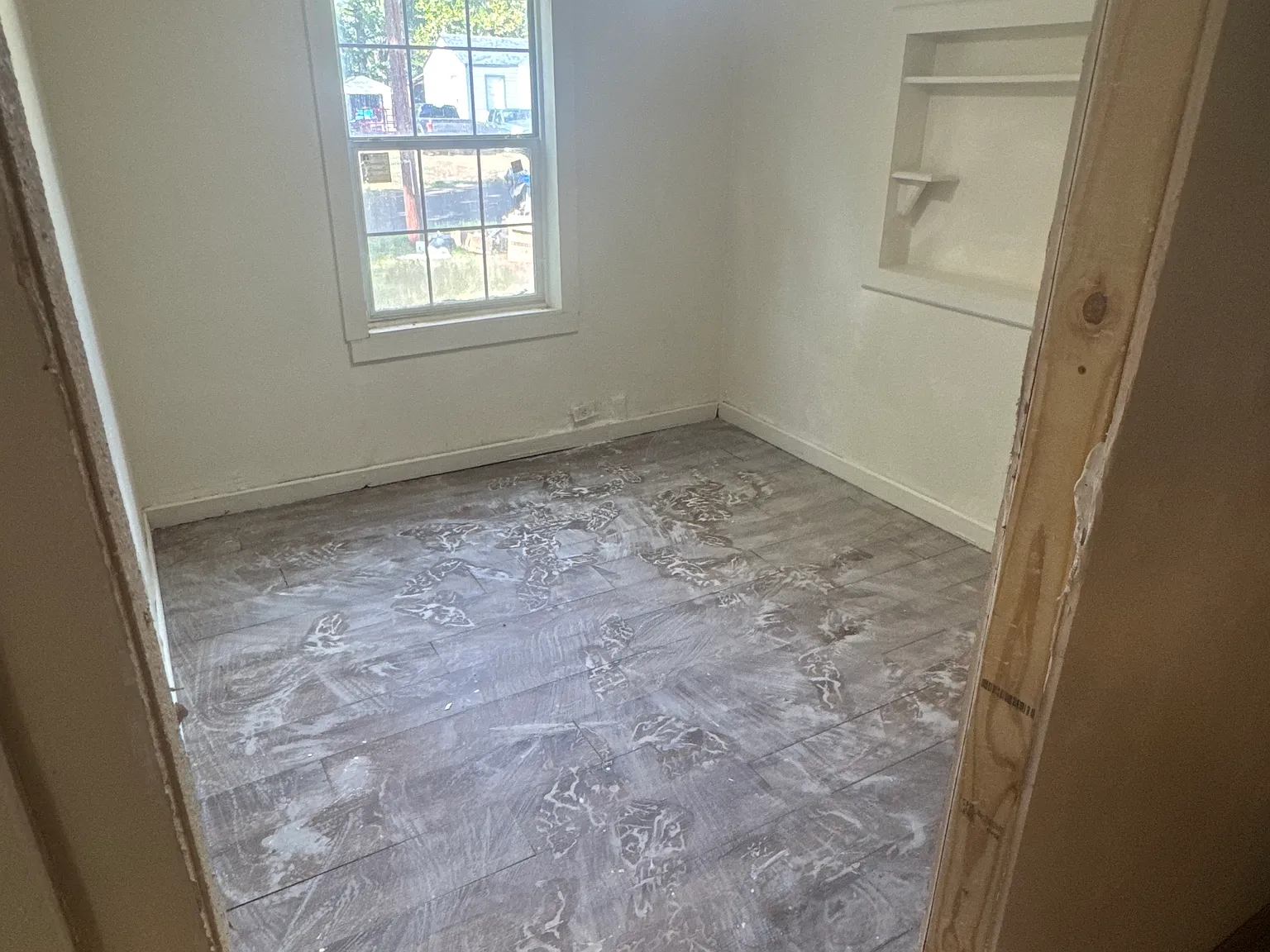 W Highland Ave, Longview — Photo 3