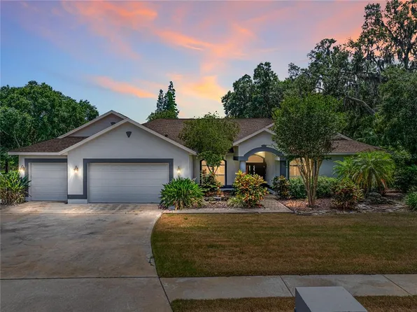 2109 Arbor Oaks Dr, Valrico, FL 33594