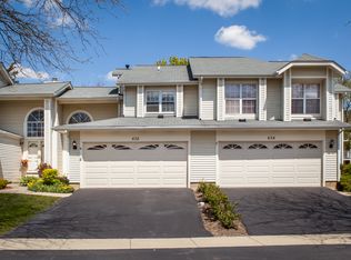 632 Sturnbridge Ln, Schaumburg, IL 60173