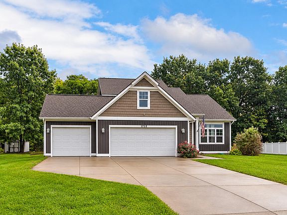 3rd image of 1708 Signal Point Cir