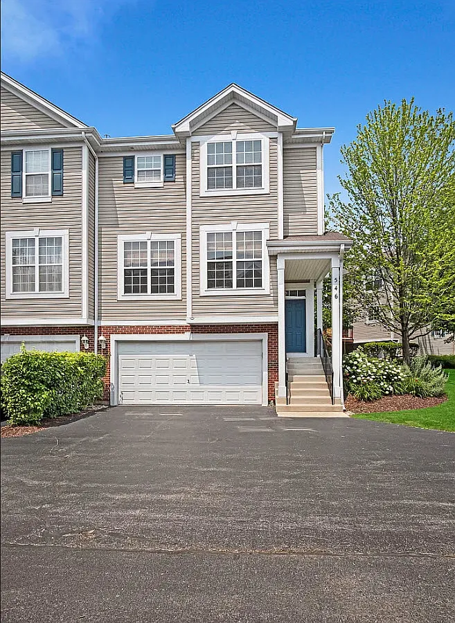 546 Declaration Ln — Photo 1