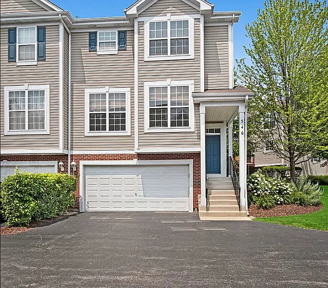 546 Declaration Ln — Photo 1