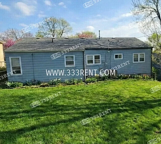 8342 Holmes Rd — Photo 15