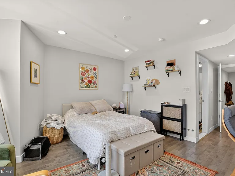 1650 Point Breeze Ave #3 — Photo 10