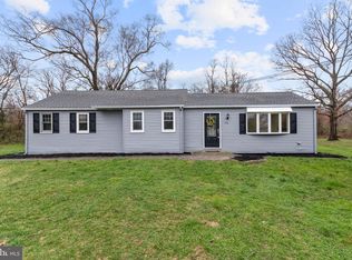 536 Greer Ln, Williamstown, NJ 08094