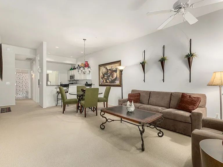 8270 N Hayden Rd #2043 — Photo 2