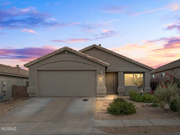 733 S Painted River Way, Vail, AZ 85641