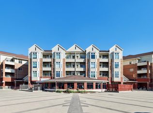301 Harbour Town Dr APT 330, Madison, WI 53717