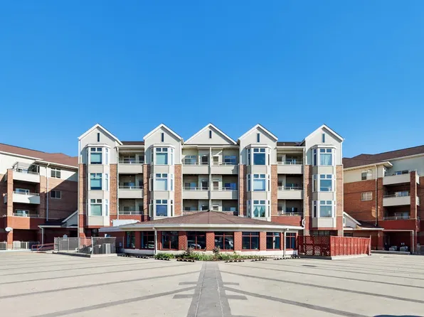 301 Harbour Town Dr APT 330, Madison, WI 53717