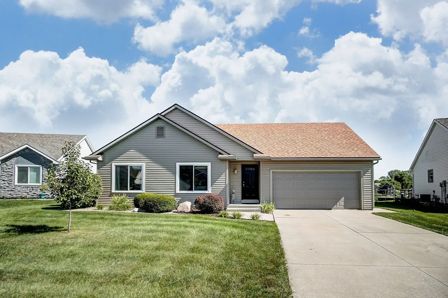 1408 Chestnut Ct photo 1