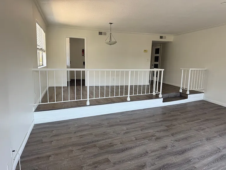 4646 Natick Ave — Photo 12