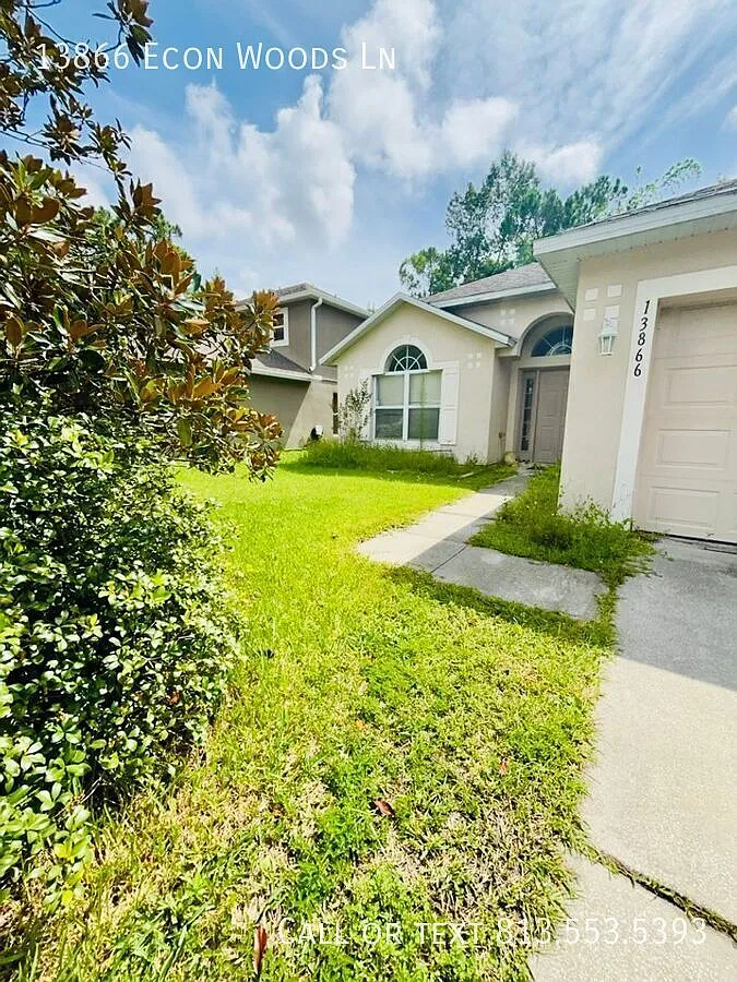 Beautiful 3-Bedroom, 2-Bathroom Home in Desirable East Orlando — Photo 2