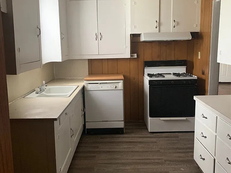 821 Kiln Ave — Photo 2
