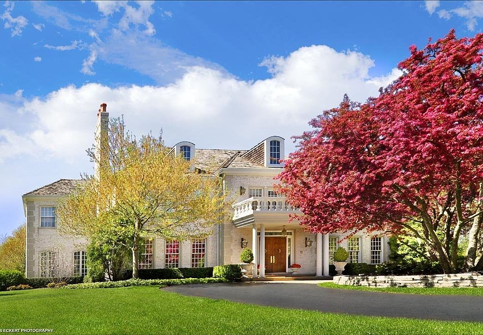 For Sale: 660 West Northcroft Court, Lake Forest, IL 60045