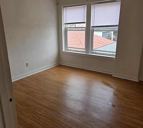 4th image of 715 Liberty St #F