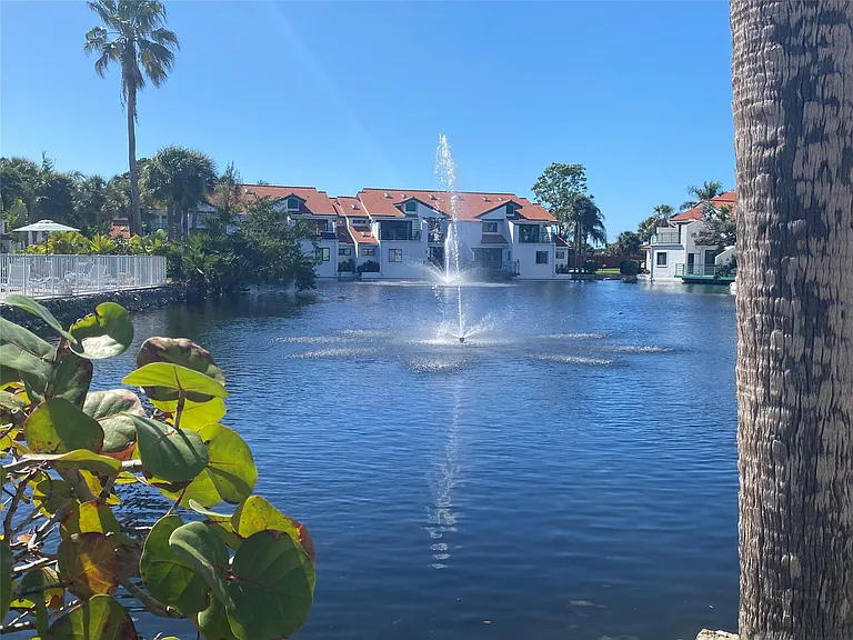 2286 Anchorage Ln #A — Photo 34