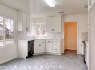 609 Cedar Ave, Modesto, CA 95350