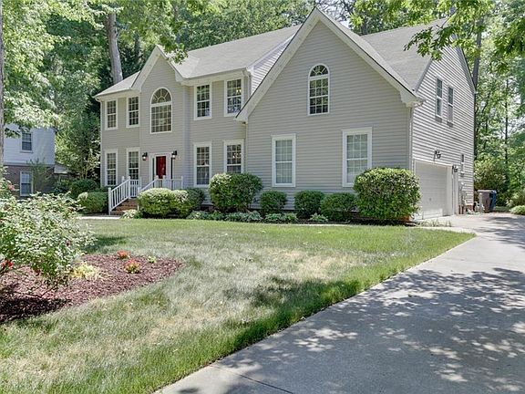 5th image of 613 Royal Palm Dr