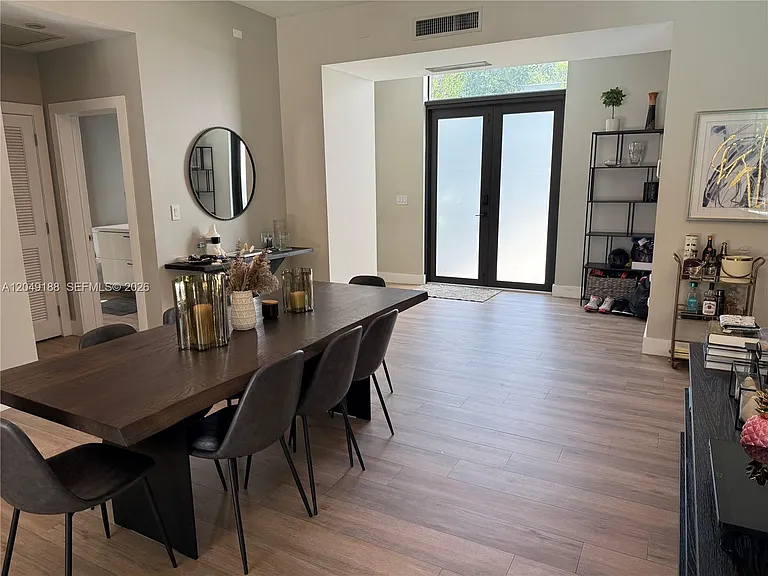 8631 Arboretum Ln — Photo 15