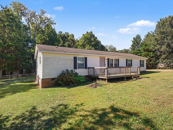 4th image of 236 Angells Dr