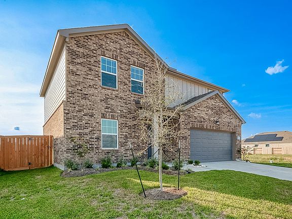 4th image of 5811 Capri Forest Dr