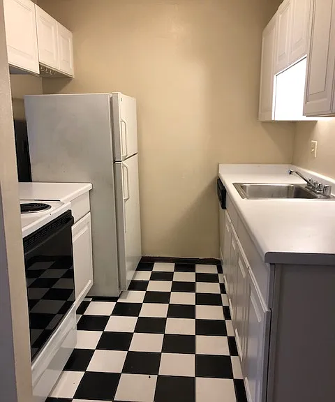 2609 N Prospect Ave #5 — Photo 5