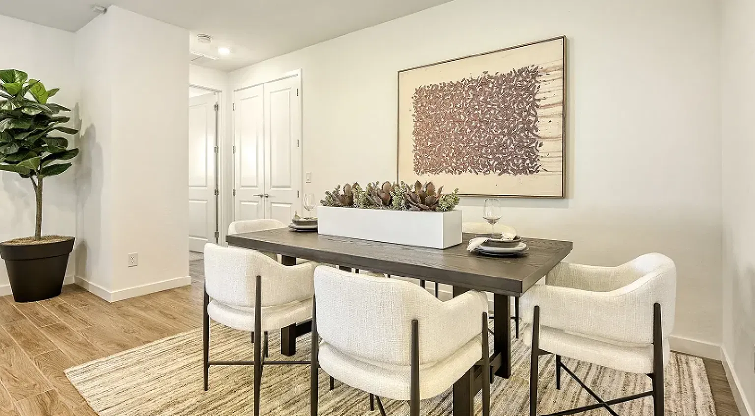 3 bed, 1700 sqft, $2,695 — Photo 4