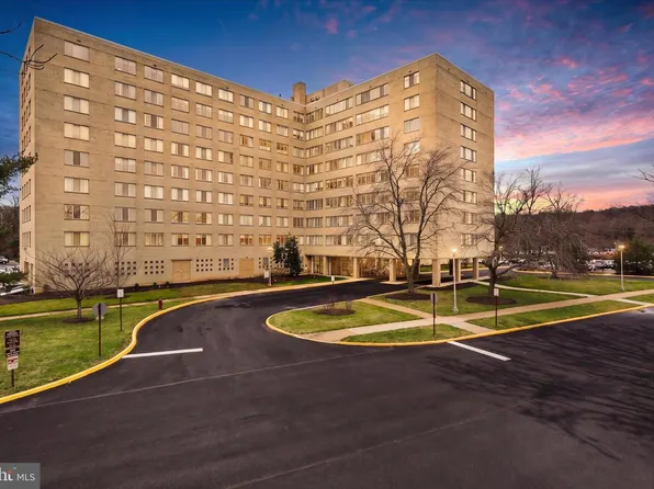 6641 Wakefield Dr APT 703, Alexandria, VA 22307