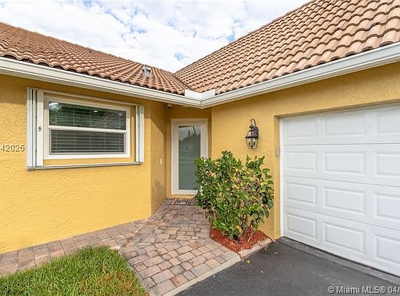 3rd image of 3950 NW 114th Ave