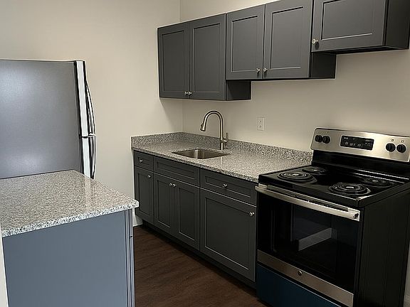 2nd image of 14110 Superior Rd #17