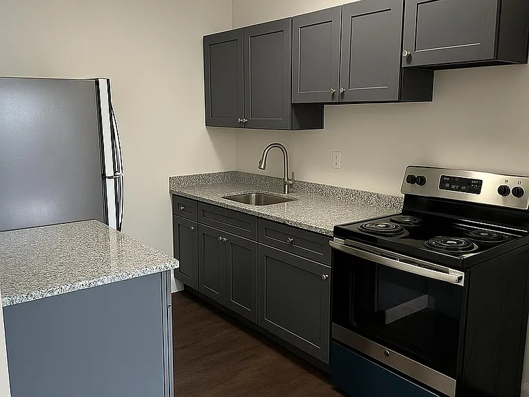 14110 Superior Rd #17 — Photo 2
