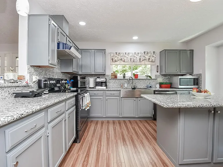 2722 Amaranth Dr — Photo 19