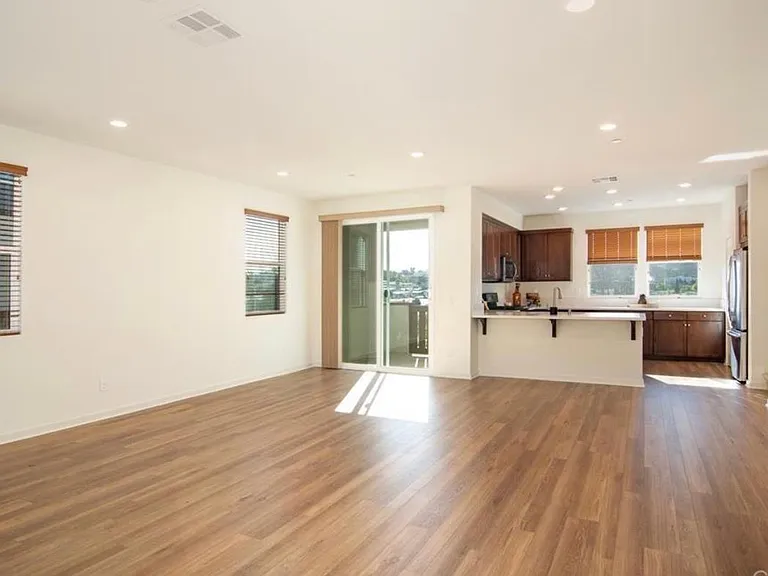 415 E Mission Villas Rd — Photo 2