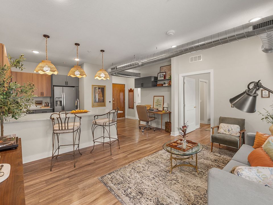 1st image of 450 SW 7th St #104
