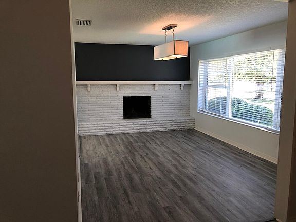 Living Room or Dining Room