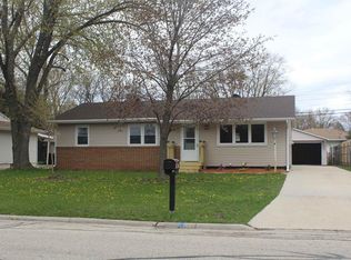 2451 Robinson Dr, Beloit, WI 53511