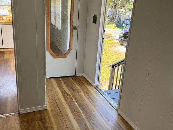 4th image of 2227 Yeats St